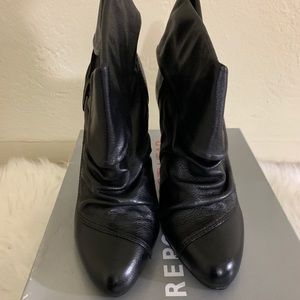 Report Black Britt Boot